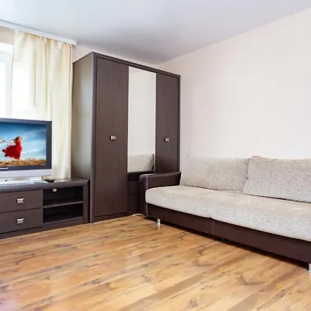 Apartment Kalvariiskaya 3 *
